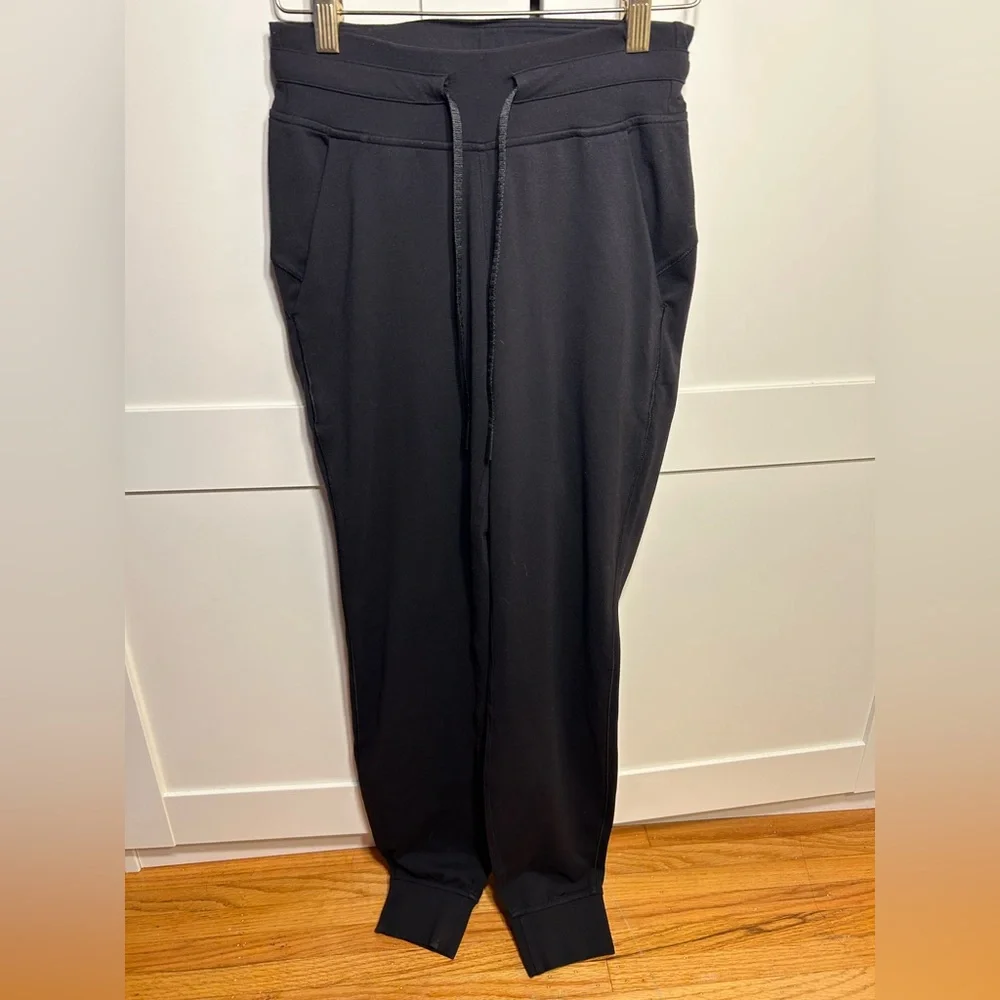 Lululemon ready to rulu jogger size 2 - Picture 6 of 7